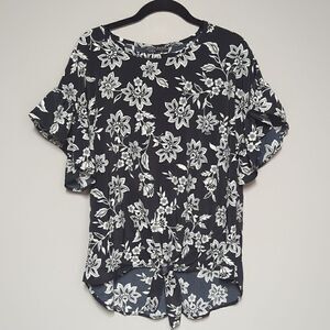 NWT Shop Basic Black Floral Short Sleeve Blouse